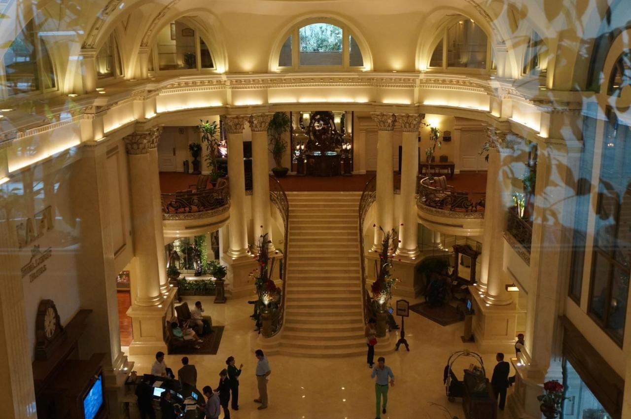 Safi Royal Luxury Valle San Pedro Garza Garcia Exterior foto The lobby of the hotel
